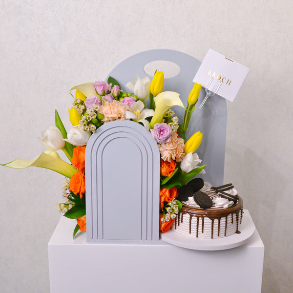 Oreo Cake | 1/2 KG |Floral Arrangement - KKOCH