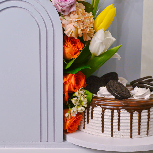 Oreo Cake | 1/2 KG |Floral Arrangement - KKOCH