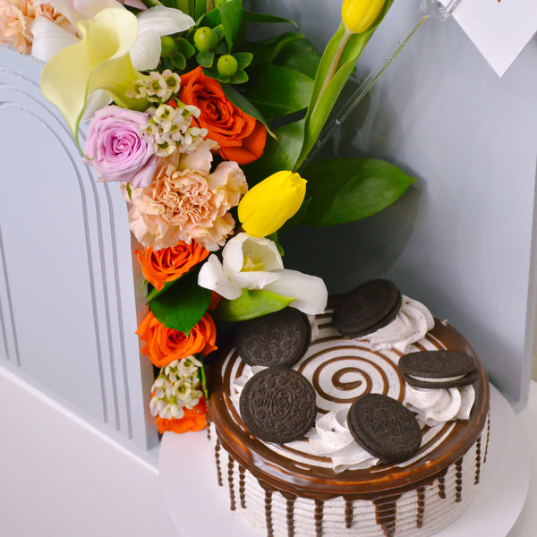 Oreo Cake | 1/2 KG |Floral Arrangement - KKOCH