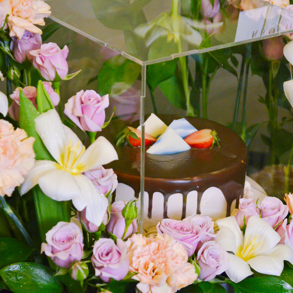 Chocolate Cake | 1/2 KG |Leather Tray Arrangement - KKOCH