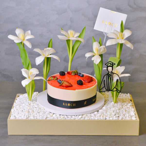 Strawberry Cake | 1/2 KG | Graduation - KKOCH