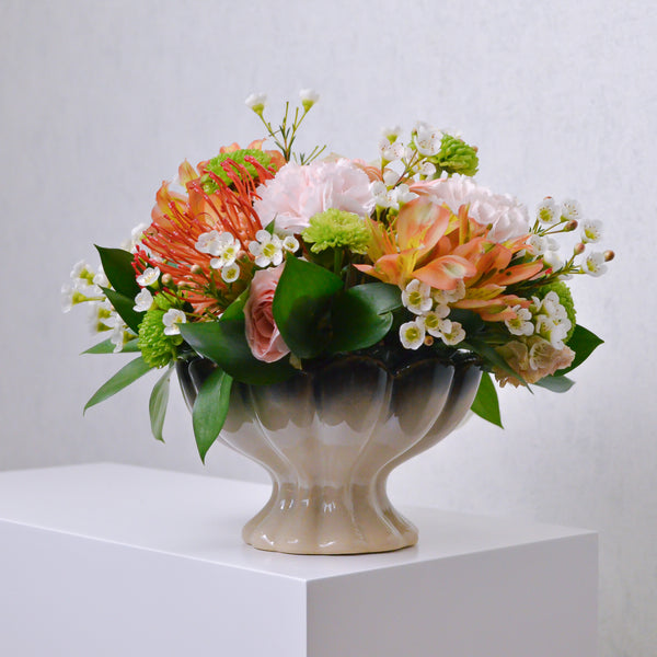 Beige Curved Vase | Small - KKOCH