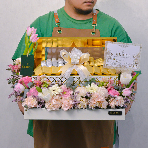 Sugar Blooms - Flowers & Chocolates ( 1.3 kg )