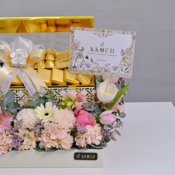 Sugar Blooms - Flowers & Chocolates ( 1.3 kg )