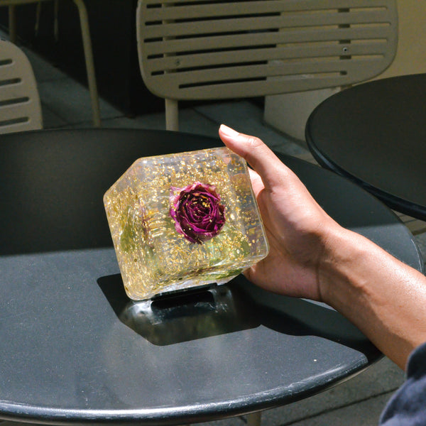 Eternal Bloom Cube - Round edge
