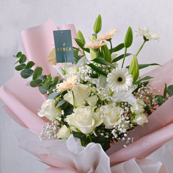 Pure Elegance - Hand Bouquet - KKOCH