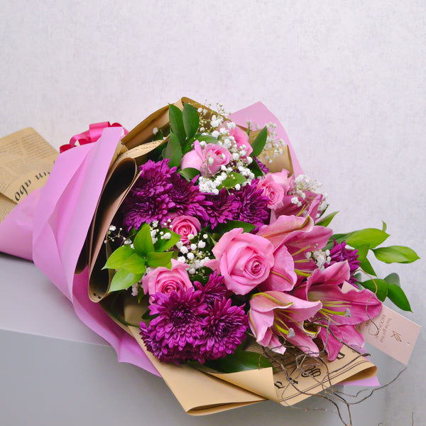 Whisper | Hand Bouquet | Medium - KKOCH