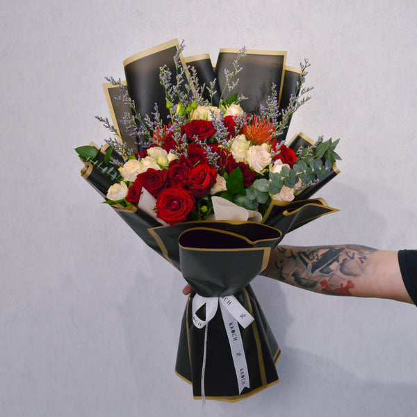 Midnight Elegance - Hand Bouquet - KKOCH