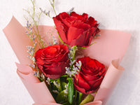 Classic Romance - Mini Hand Bouquet - KKOCH