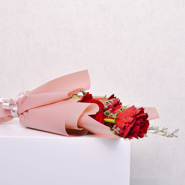 Classic Romance - Mini Hand Bouquet - KKOCH