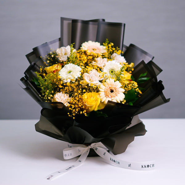 Midnight Sunshine - Standing Bouquet