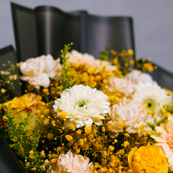 Midnight Sunshine - Standing Bouquet